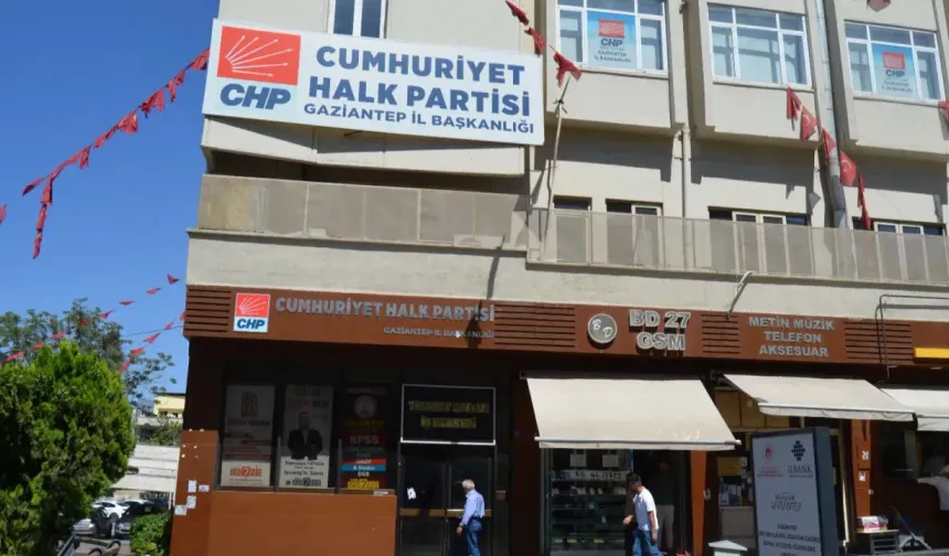 CHP Gaziantep’te il ve ilçe kadın kolları görevden alındı!