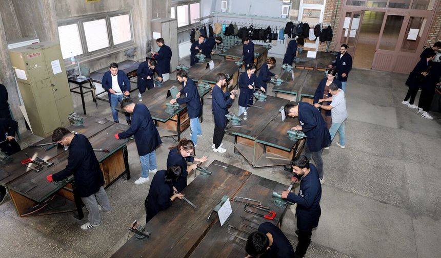 Gaziantep Üniversitesi üç mühendislik programının MÜDEK akreditasyonu uzatıldı