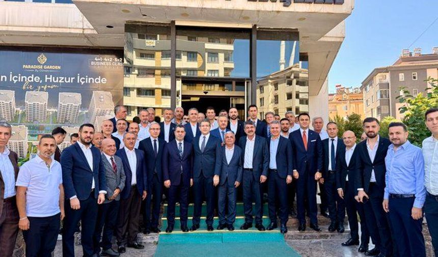 Milletvekilleri Bozgeyik ve Nasıroğlu Gaziantep’te esnaf ve iş insanlarıyla buluştu