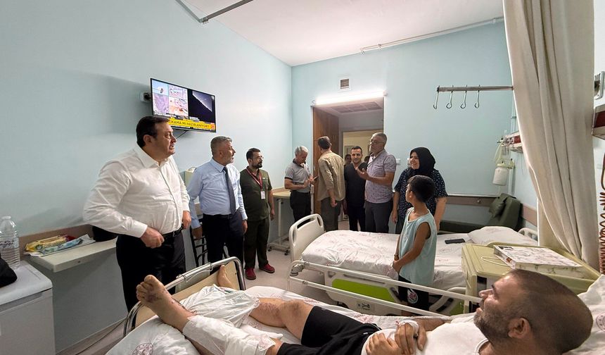 Fedaioğlu Gazianteplilerin yanında! Tedavi gören hastalara ziyaret