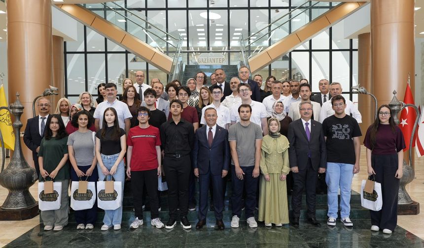 Vali Çeber açıkladı! Gaziantep’te YKS gururu…