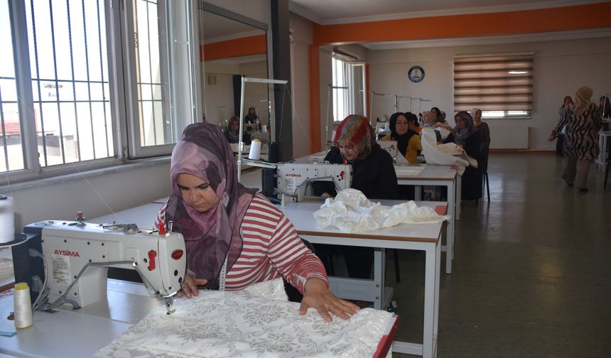 Şahinbey Belediyesi kadınları üretime kazandırıyor!