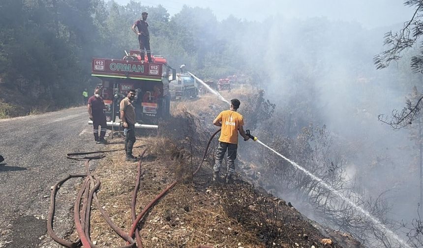 Bakan Yumaklı’dan orman yangınlarıyla ilgili açıklama! Son durum açıklandı! "Kontrol altına alındı"