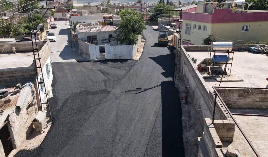 Gaziantep’te ulaşım yatırımları devam ediyor! Araban'a ilk sıcak asfalt…