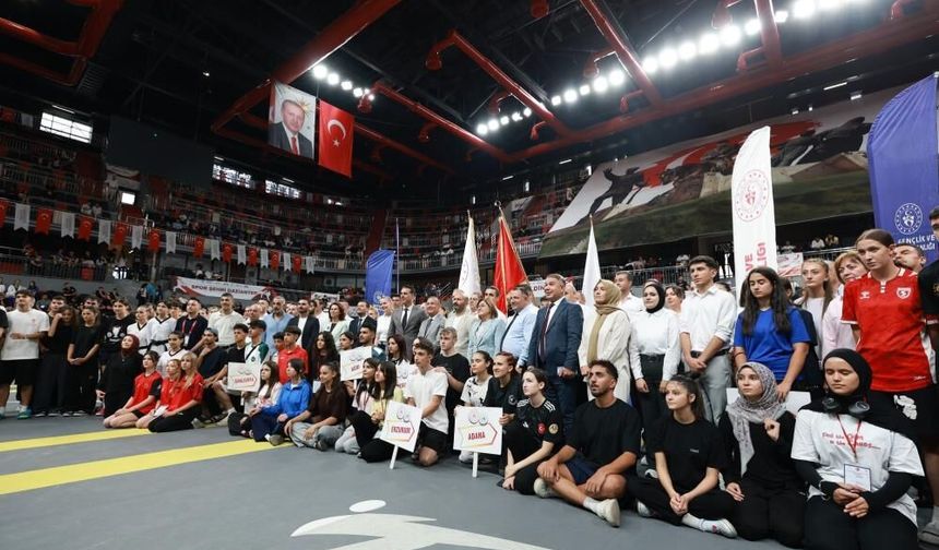 Türkiye Kulüpler Taekwondo Şampiyonası Gaziantep'te başladı!
