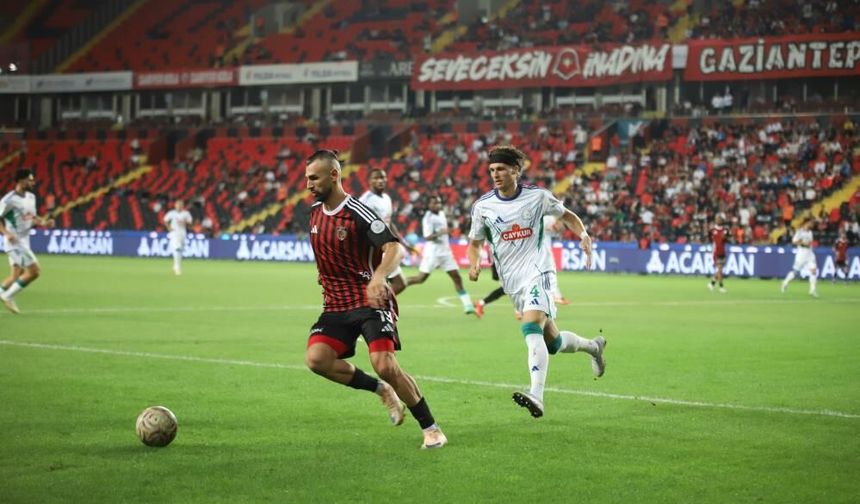 Gaziantep FK evinde yıkıldı! Çaykur Rizespor'a 2-1 mağlup oldu