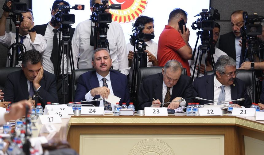 TBMM Adalet Komisyonu'nda Konuşan AK Parti Grup Başkanvekili Abdulhamit Gül: “Kanun Teklifi Milletimizin Teklifidir”