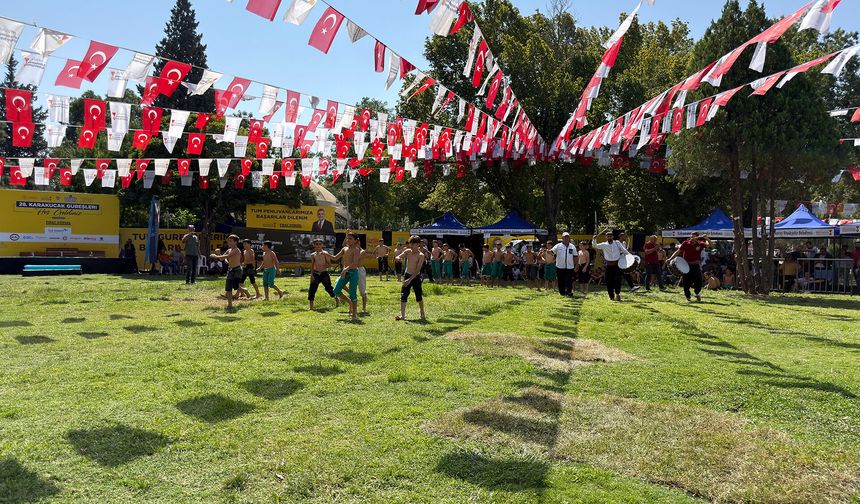 Kahramanmaraş’ta Geleneksel Ağustos Fuarı güreşleri başladı