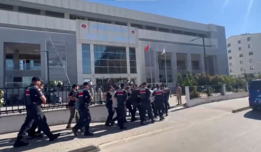Göçmen kaçakçılarına 31 ilde operasyon! Aralarında Gaziantep’te var…