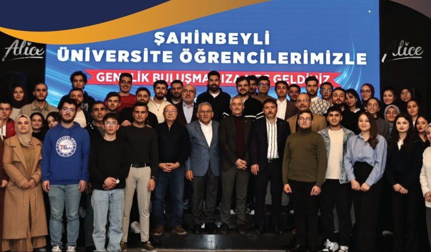 Tahmazoğlu’ndan Gaziantepli öğrencilere müjde! 66 bin TL’lik destek…
