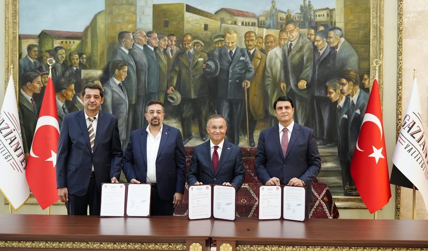 Gaziantep’te imzalar hayır için atıldı! Alkışlar hayırsever Eser kardeşlere!
