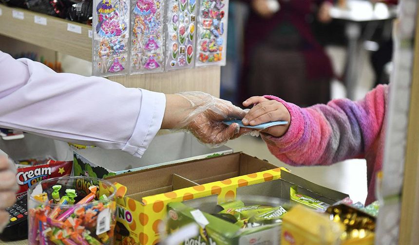 Okul kantinlerinde yeni dönem başlıyor! Okul gıdası logosu hayata geçiriliyor