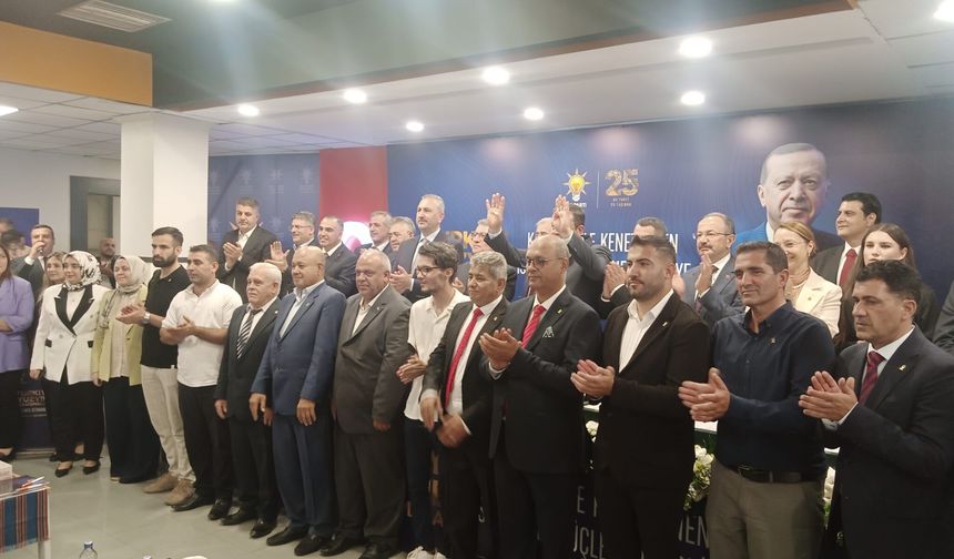 YRP ve İYİ Parti’den istifa eden 18 isim AK Parti’ye katıldı: Rozetlerini Güler taktı!