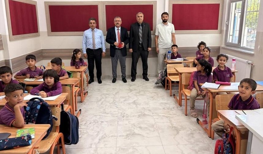 Gaziantep’te depremde yıkılmıştı! Küçüklü İlkokulu yeni binasında eğitim-öğretime başladı