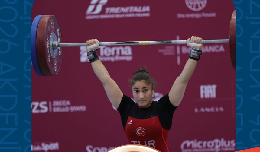 Gaziantep Üniversiteli sporcudan çifte madalya gururu!