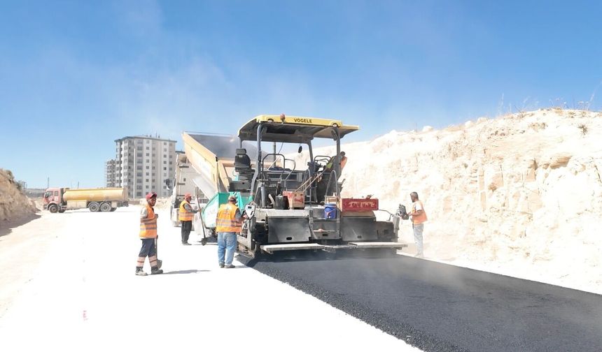 Gaziantep’te yollar kışa hazırlanıyor! 3 mahallede yollar yenilendi