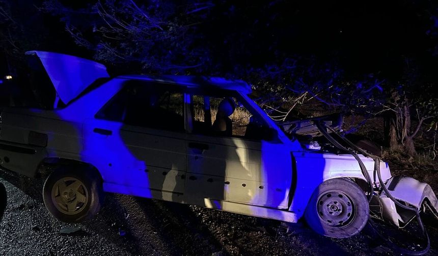 Gaziantep’te işçileri taşıyan minibüs ile otomobil çarpıştı: Ölü ve yaralılar var!
