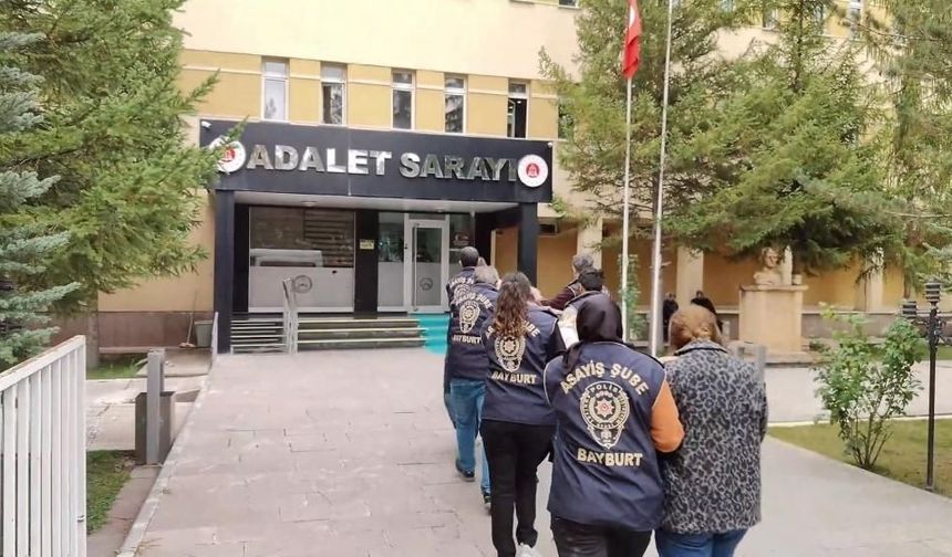 Bayburt’ta 130 bin liralık dolandırıcılık yapmışlardı! Gaziantep’te yakalandılar…