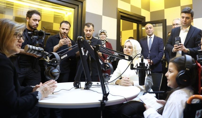 Gaziantepli minik Cansu Bakan Göktaş ve Şahin’le röportaj yaptı!