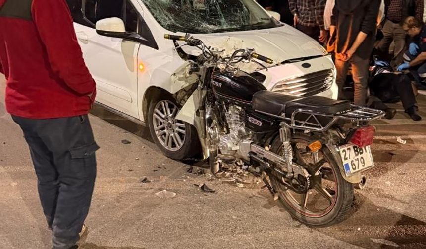 Gaziantep’te bir kaza daha! Hafif ticari araç ile motosiklet çarpıştı! 1 yaralı…