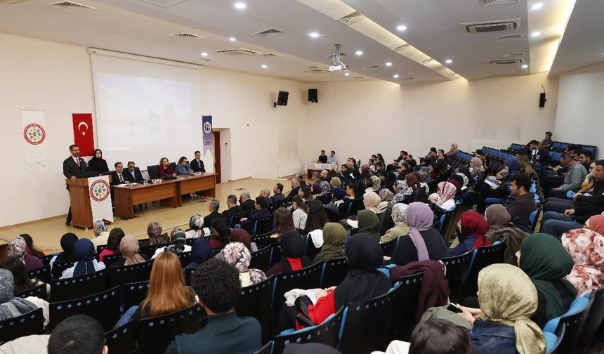 Gaziantep’te “Birlikte Yürümek” paneli gerçekleştirildi! Önemli konular ele alındı…