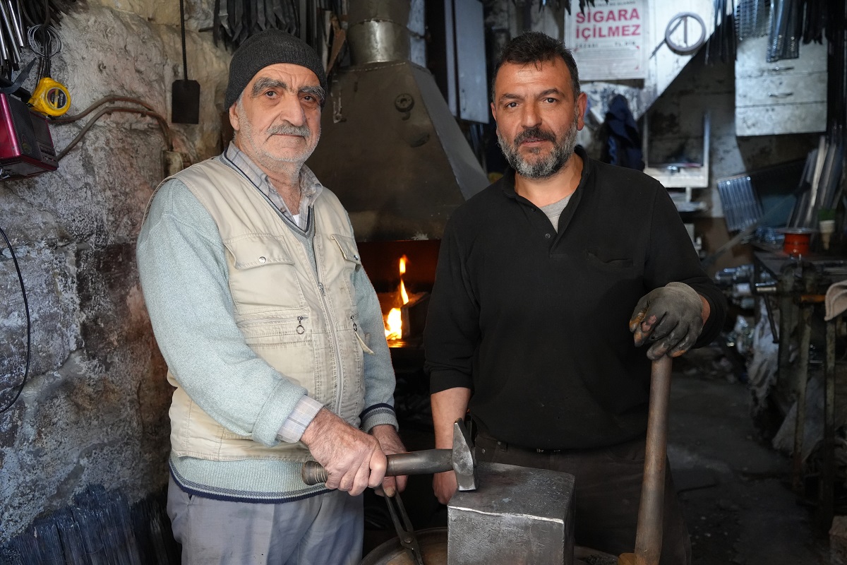 70 Yıllık Demirci Ustası Hasan Okyay