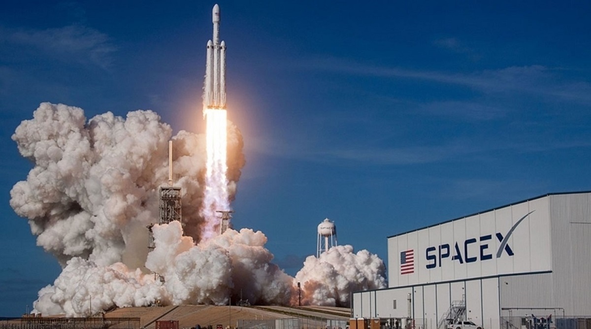 Spacex’in Başarıları Ve Zorlukları