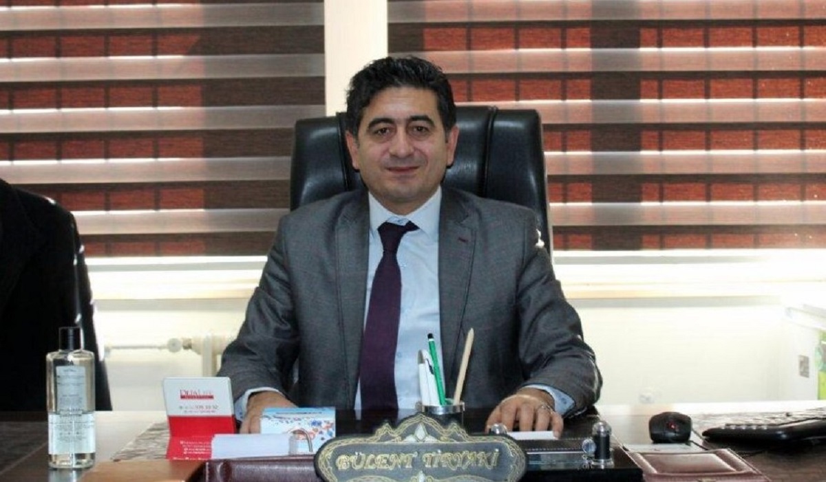 MHP Karkamış Adayı Bülent Tiryaki 

AK Parti Karkamış’ta ise ittifak ortağı MHP’nin adayını desteleyecek. MHP’nin Karkamış Belediye Başkan Adayı ise Bülent Tiryaki oldu.
