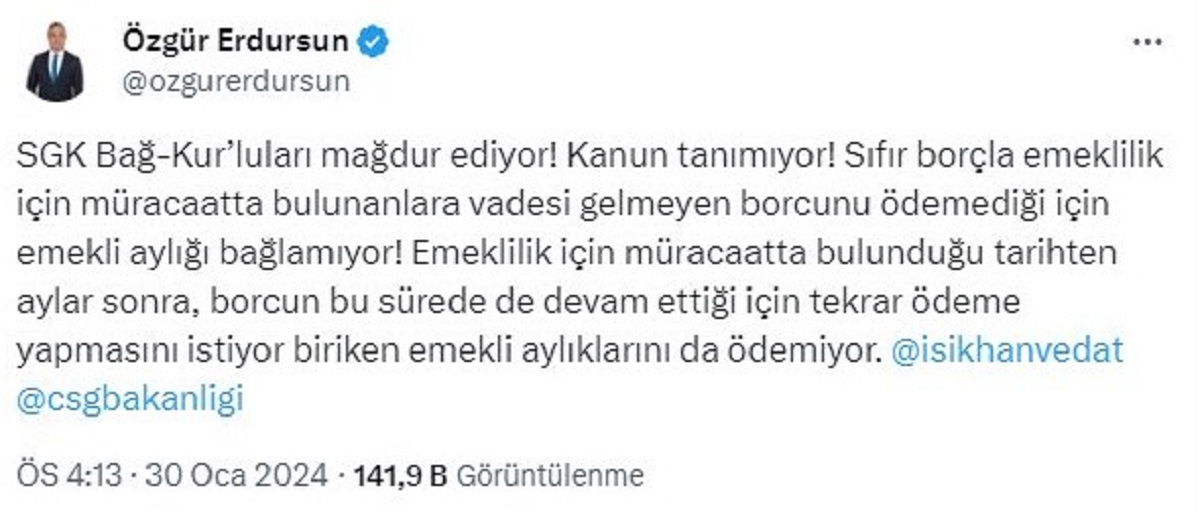 SGK, Başvuruları Onaylamıyor
Meclis'ten geçen EYT düzenlemesinin ardından 2 milyon 250 bin vatandaşın başvurusunu askıya alan SGK, şimdi de normal şartlarda emeklilik için gerekli koşulları sağlayan SSK ve Bağ-Kur emeklilerinin başvurularını onaylamıyor. SGK Uzmanı Özgür Erdursun, konuyla ilgili önemli açıklamalarda bulunarak, "SGK, Bağ-Kur'luları mağdur ediyor! Kanun tanımıyor! Sıfır borçla emeklilik için müracaatta bulunanlara vadesi gelmeyen borcunu ödemediği için emekli aylığı bağlamıyor. Emeklilik için müracaatta bulunduğu tarihten aylar sonra, borcun bu sürede de devam ettiği için tekrar ödeme yapmasını istiyor biriken emekli aylıklarını da ödemiyor" dedi.
