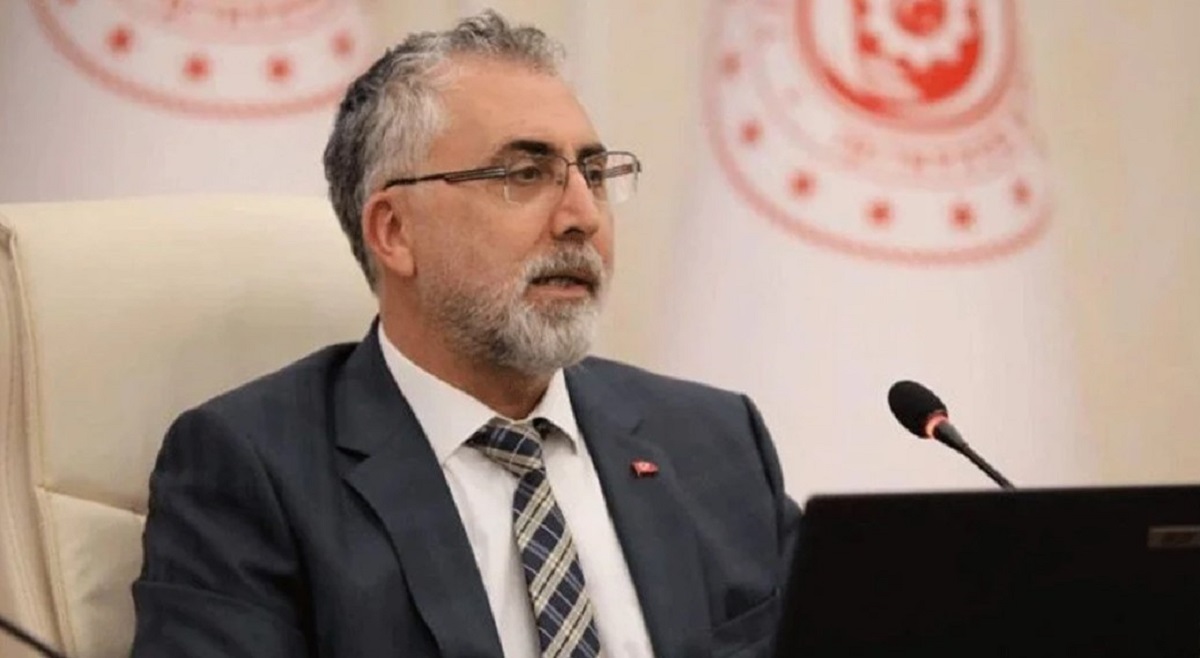 Çalışma ve Sosyal Güvenlik Bakanı Vedat Işıkhan, toprak kaymasına ilişkin 3 başmüfettiş ile 1 müfettişin görevlendirildiğini açıkladı. Adalet Bakanı Yılmaz Tunç da, "Olayla ilgili İliç Cumhuriyet Başsavcılığınca adli soruşturma başlatılmış olup 4 cumhuriyet savcısı görevlendirilmiştir." ifadelerini kullandı.