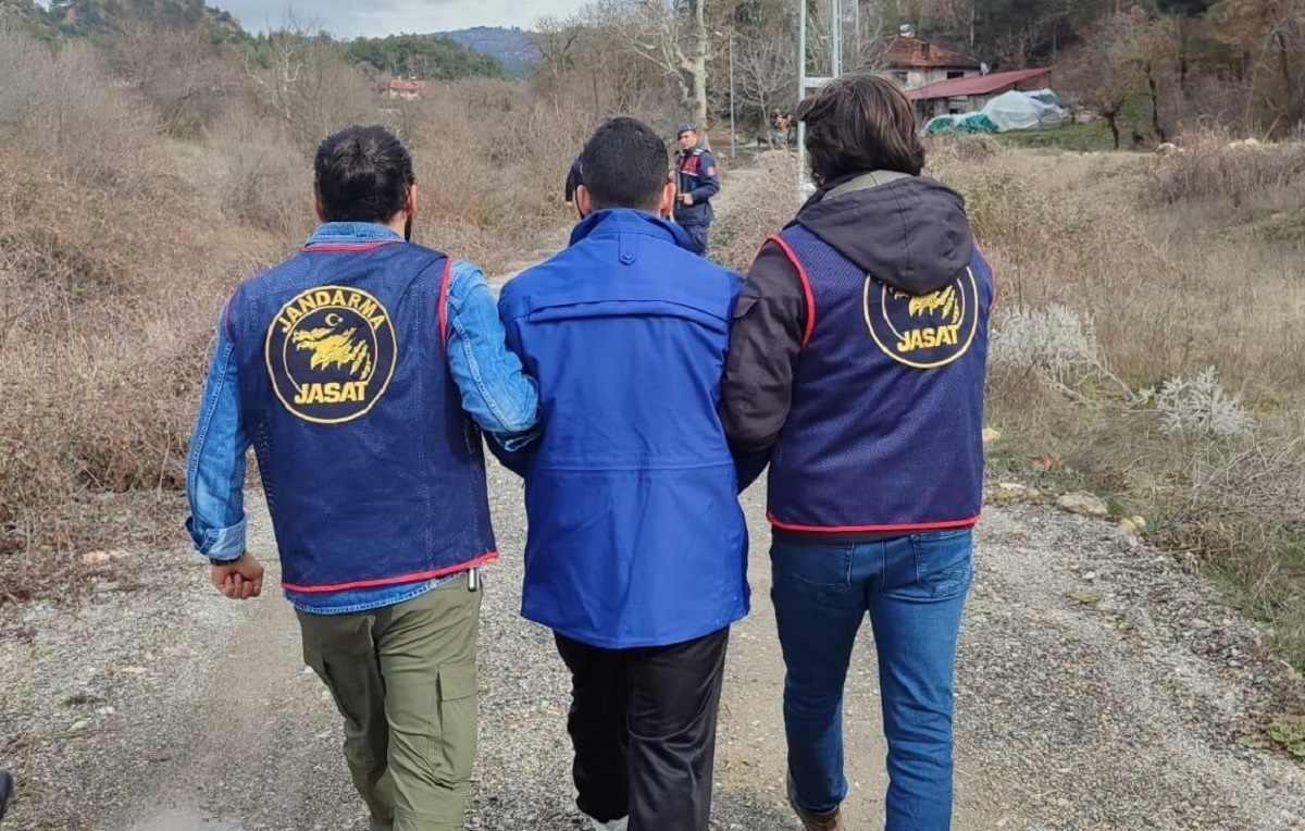Yapılan detaylı soruşturma sonucunda, Demirten’in komşularının onu döverek öldürdüğü tespit edildi.