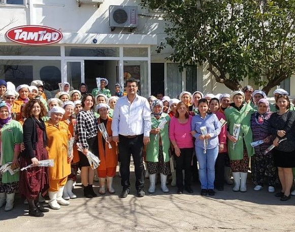 Tire'de 66 yıl önce sebze konserveleri ile üretime başlayan Tamtad Konserve, zamanla ürün çeşitliliğini ve ihracatını artırdı. 30 ülkeye 150'den fazla ürün ihraç eden firma, Türkiye'nin gıda devleri arasında yer alıyordu. Ancak firma, son yıllarda yaşanan ekonomik krizden nasibini aldı ve borçlarını ödeyemez hale geldi.