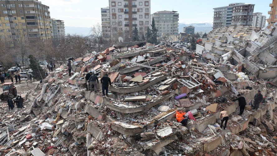 Sarsıntı Endişe Yarattı! Vatandaş Ne Yapacağını Şaşırdı! 