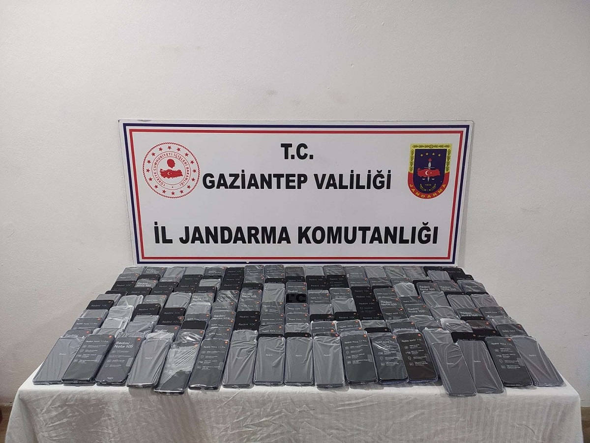 Gözaltına alınan 460 şüpheliden 20’si, sevk edildikleri adli makamlarca tutuklanarak cezaevine gönderildi.
