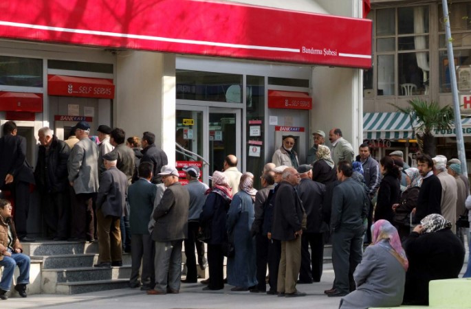 EMEKLİLERİN HEYECANLA BEKLEDİĞİ MÜJDELER
Milyonlarca emekli, gelecek güzel haberi heyecanla bekliyor. Yapılacak düzenlemelerin emeklilerin yaşam standartlarına olumlu katkı sağlaması ve maddi anlamda rahatlama getirmesi bekleniyor. 10 Mart 2024 tarihi, emekliler için umut dolu bir gün olabilir.
