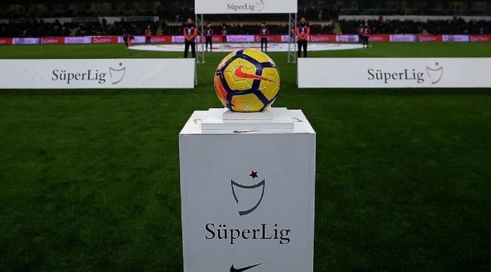 FENERBAHÇE, RİZESPOR DEPLASMANINA KONUK OLUYOR
Sarı-lacivertliler, 26. haftada Rizespor deplasmanında zorlu bir sınavla karşı karşıya gelecek. Fenerbahçe, üst sıralardaki iddiasını sürdürmek için galibiyet arayacak.
