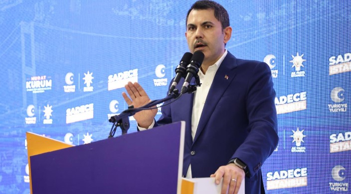 ÇİLLER'DEN SON MESAJ: "İSTANBUL İÇİN HAYIRLI OLSUN"
Tansu Çiller, konuşmasını İstanbul için yapılan bu önemli atılımın hayırlı olması dileğiyle tamamladı. Murat Kurum'un İstanbul'a getirdiği heyecanın şehre olumlu etkiler sağlayacağına inanan Çiller, İstanbul halkının bu enerjiyle daha güzel bir geleceğe ulaşacağına inancını vurguladı.
