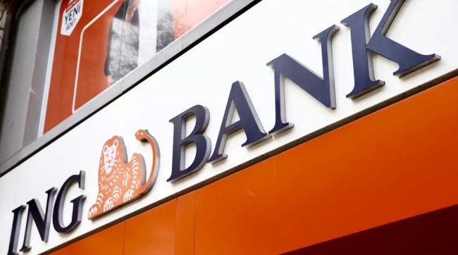 ING BANK
ING Bank, SGK emekli maaşını taşıyanlara maaş tutarına göre 10.000 TL'ye varan nakit promosyon ve ek avantajlar sunacak.
ING Bank tarafından yapılan açıklamada emeklilere 15 bin lira promosyon kampanyası duyuruldu.
"SGK (SSK, Bağ-Kur ve Emekli Sandığı) emekli maaşınızı ING’ye taşıyarak maaş tutarınıza göre ek koşulsuz 10.000 TL’ye varan nakit promosyon kazanabilirsiniz. Ayrıca Otomatik Fatura Talimatı'nıza 5.000 TL’ye varan ek nakit promosyondan yararlanarak toplamda 15.000 TL'ye varan nakit promosyon kazanabilirsiniz. Yeni emekliler ve EYT ile emekli olanlar da, emekli maaş promosyonundan yararlanabilirler."
