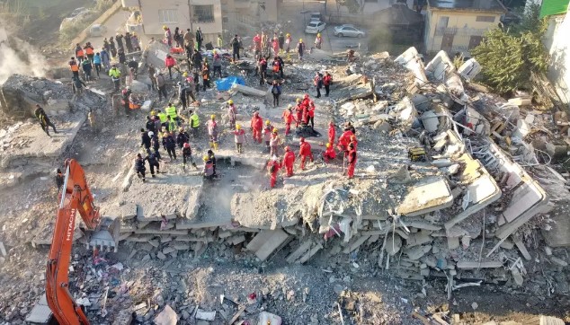 MORİWAKİ'DEN İLÇE VE İL TAHMİNLERİ
Moriwaki'nin uyarılarına göre, Bursa-Gemlik, Balıkesir, Yalova çevresinde 7 üzeri deprem beklendiği ifade edildi. Güney fay hattının, kuzey fay hattını tetikleyerek bu bölgelerde büyük bir depreme neden olabileceği belirtiliyor. 
