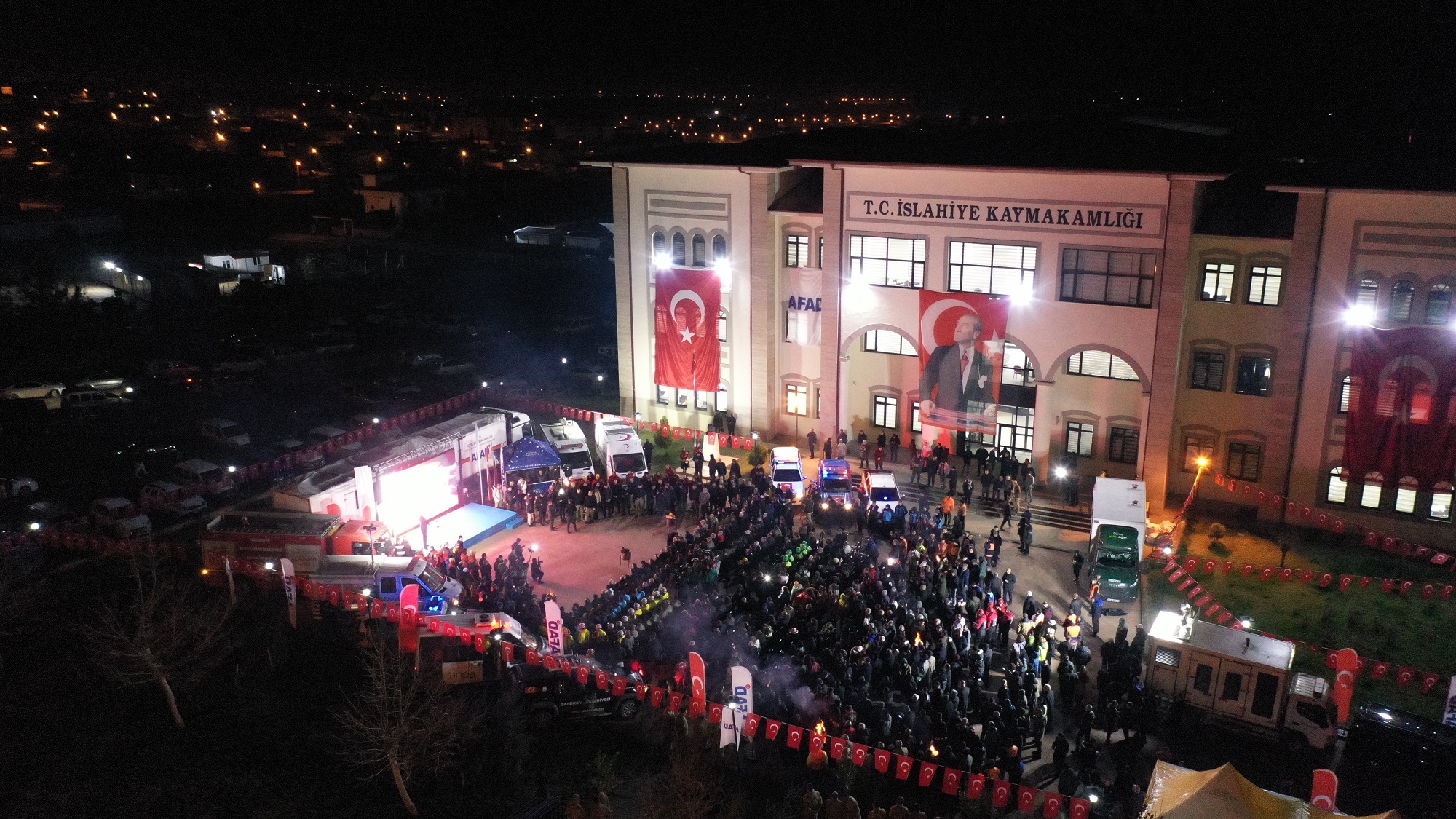 İslahiye’de 6 Şubat Depremlerinin Yıldönümünde Anma Töreni Düzenlendi