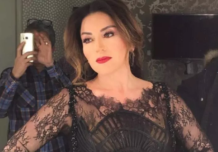 Sanatçı Aşkın Nur Yengi’nin abisi Ahmet Yengi, yılbaşı gecesi Marmaris’te yaşadığı kaza sonrasında yoğun bakıma alındı. Yapılan tüm müdahalelere rağmen Ahmet Yengi’nin hayatını kaybettiği öğrenildi.
