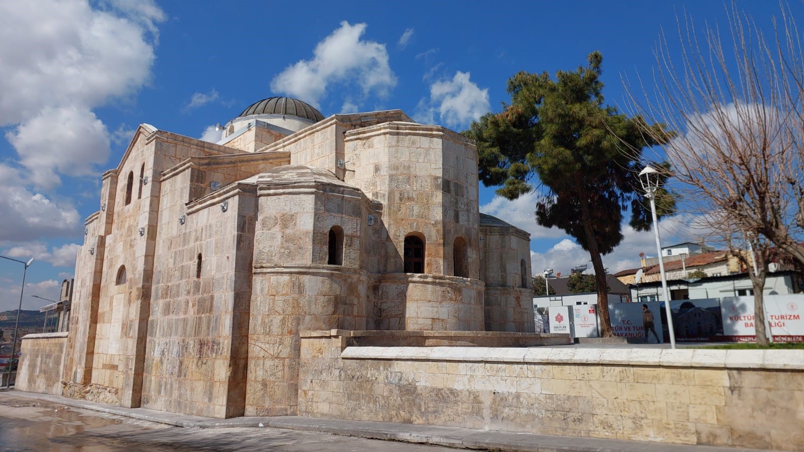 Gaziantep’te Tarihi Cami İlk Teravihle İbadete Açıldı (1)