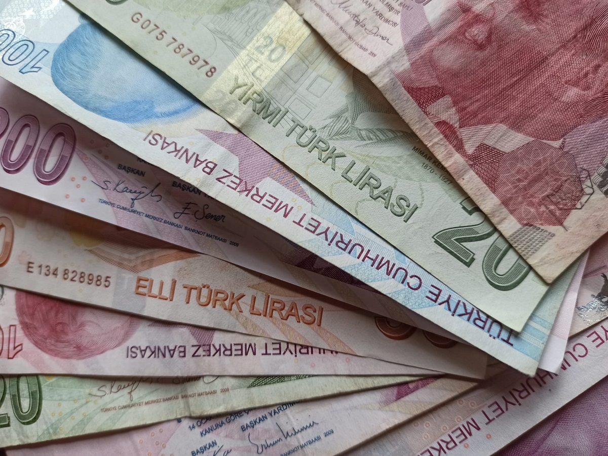 YAPI KREDİ
Maaşını 31 Mart 2024 tarihine kadar Yapı Kredi’ye taşıyanlara, toplamda 12.500 TL’ye varan promosyon ödemesi yapılmaktadır.
