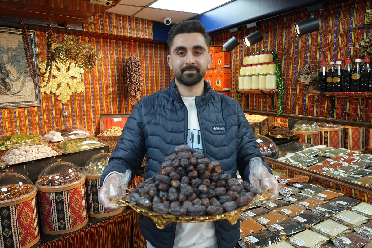 Ramazan Öncesi Hurma Tezgahlarda Yerini Aldı Fiyatlar Cep Yakıyor (2)