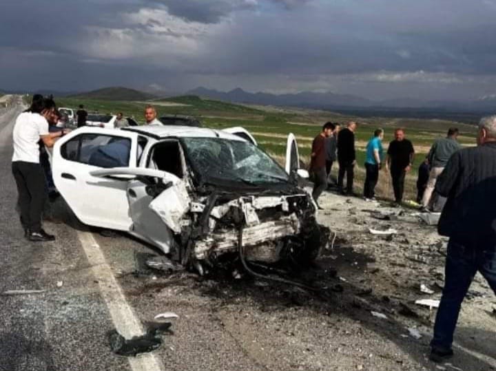 Katliam Gibi Trafik Kazası: 2 Ölü, 4 Yaralı