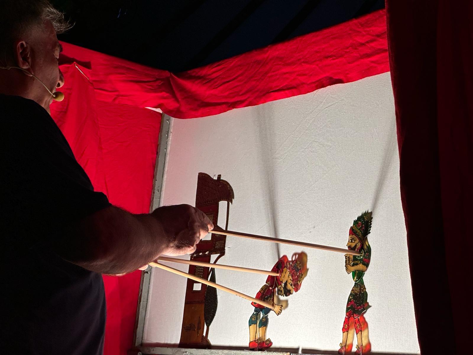 Oruç Kuşu Masalları ve Hacivat Karagöz Gölge Oyunu etkinlik programları Ramazan aynı boyunca merkez ve ilçelerde gazi şehirliler tarafından yoğun ilgiyle karşılandı. Oruç Kuşu Masalları etkinlik programı Hayali, Meddah Yusuf Duru tarafından “Oruç Kuşu Hüda ve Masal Saati” ile haftanın altı günü boyunca 17 okul, 4 vakıf ve 2 Sanat Merkezi’nde sahnelendi. Oruç Kuşu Masalları ile "iftar, imsak vakti ve oruç, canlılara iyilik, sevgi ve saygı, üç aylar ve oruç, Ramazan ayı ve mahya kültürü, Ramazan ve tekne orucu, kültürümüzde Hacivat Karagöz, sadaka taşı, ramazan davulcusu ve maniler, diş kirası ve oruç satın alma, oruç kuşu ve muhabere, meddah, hediyeleşme ve ramazan kültürü, askıda ekmek, sadaka, ramazan kültürü ve sevgi, diş kirası ve oruç satın alma, zimem defteri, sadaka taşı ve iyilik yapmak, oruç satmak Ramazan’a veda, merhamet ve iyilik" temalarının yer verildiği etkinlik 38 seansta 4 bin 721 tarafından izlendi.