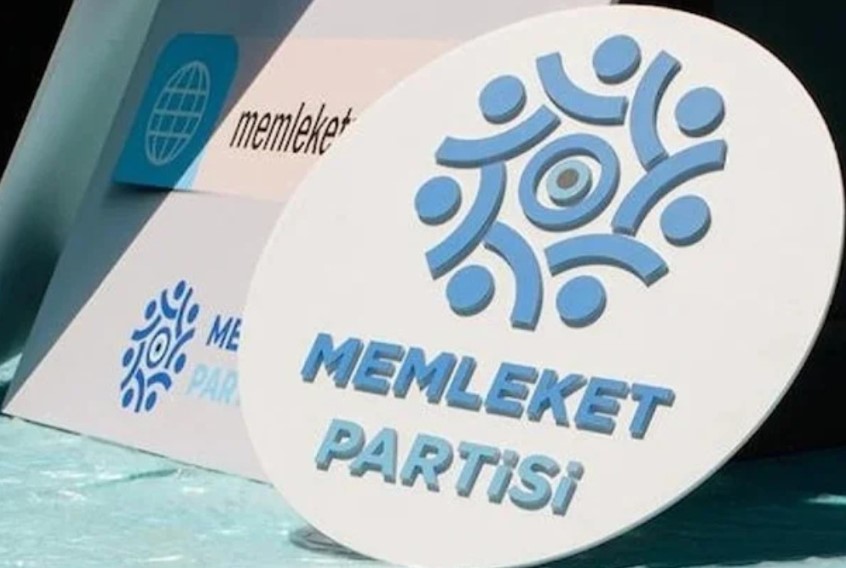 Memleket Partisi’nin sözcüsü olan Prof. Dr. İpek Özkal, görevinden ayrıldığını açıkladı.