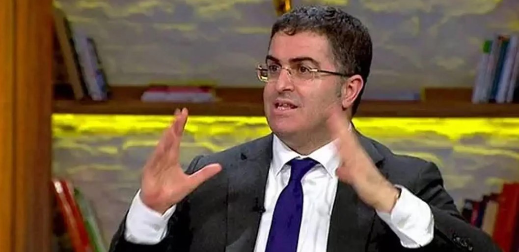 Prof. Dr. Ersan Şen, YRP’nin aldığı oy oranlarını değerlendirirken, partinin geleceği için umutlu olduğunu belirtti. YRP’nin vatandaşlık temelinde bir parti olduğunu vurgulayan Şen, seküler kesimle iyi ilişkiler kurması durumunda büyük bir oy potansiyeli olabileceğini ifade etti. Ayrıca, “Yeniden Refah’ı kimse durduramaz” şeklinde dikkat çeken bir yorumda bulundu.