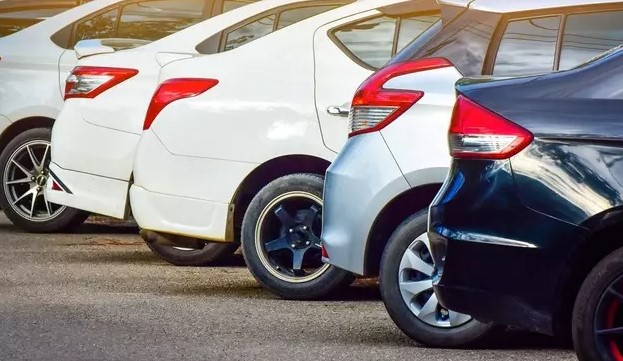 SONUÇ OLARAK
İkinci el otomobil olaylarında yaşanan değişimler, piyasanın geleceği hakkında performanslar yaratırken, tüketicilerin araç alım tercihlerindeki değişimler ve erişimdeki zorluklar sektörü etkilemeye devam ediyor. Önümüzdeki dönemde mevcut olan talep ve Fiyatlar üzerindeki etkilerinin nasıl olacağı merakla bekleniyor.
