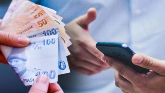 MALİYE BAKANLIĞI'NDAN İNCELEME
Maliye Bakanlığı'nın, IBAN ile ödeme alan işyerlerini denetlediğini belirten Saygın, bu konuda düzenleme çalışmalarının olduğunu ifade ediyor. IBAN'a yapılan ödemelerde eksik veya yanlış açıklamaların ileride sorunlara yol açabileceğini söylüyor.
